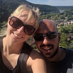 Meet your Posher, Avi